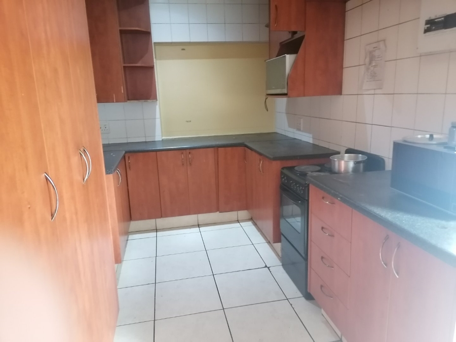 12 Bedroom Property for Sale in Brandwag Free State